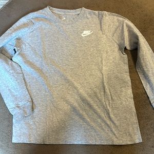 Nike boys Grey long sleeve tee